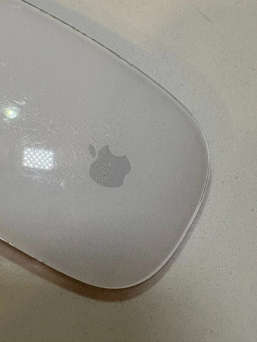 Apple Magic Mouse 2 A1657 Wireless Rechargeable Bluetooth White Silver Used